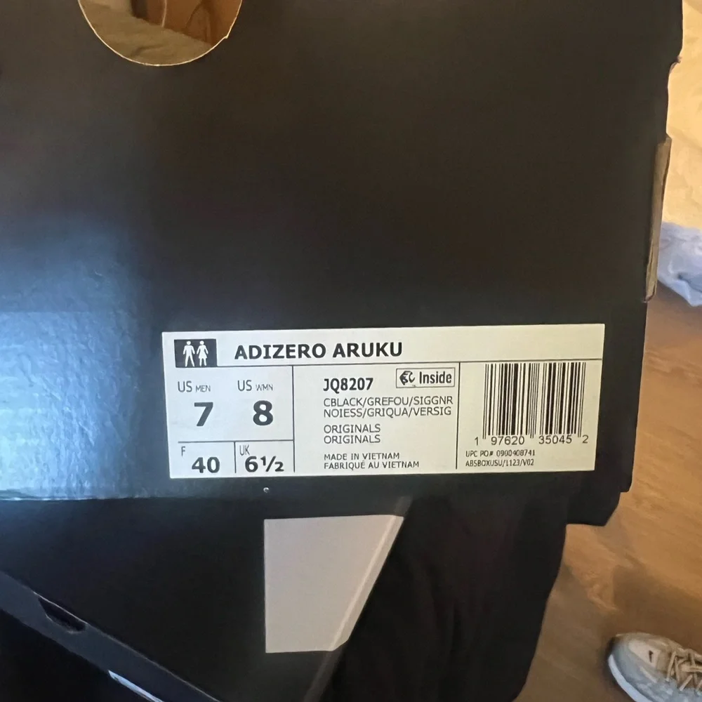 Adidas Adizero Aruku Black with Green Accents - Picture 7 of 7